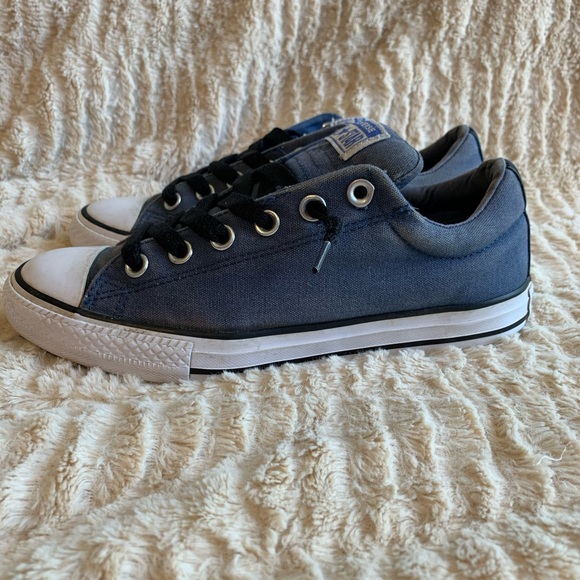 Faded Blue Converse Low Cut Chuck Taylors - Picture 2 of 6